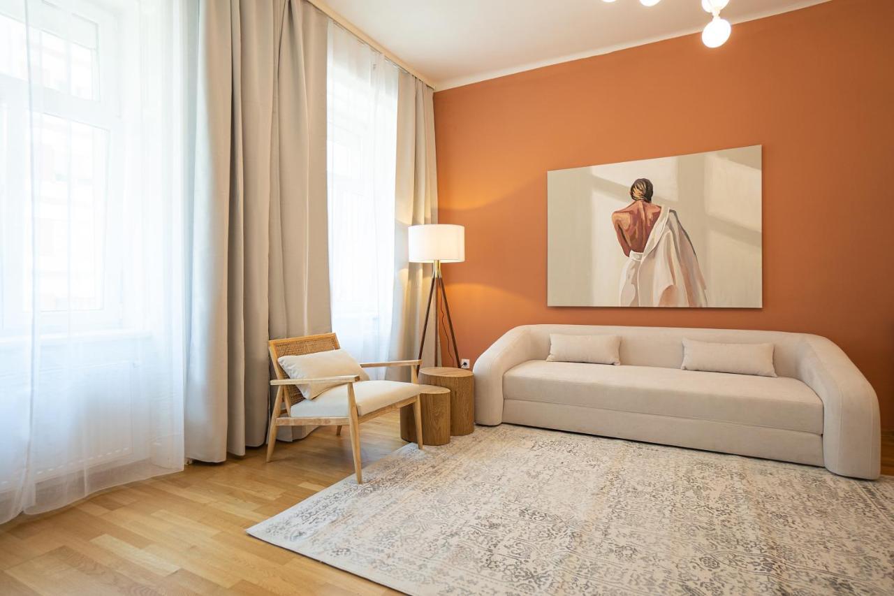 Bright 3-room With A King-size Bed Apartamento Viena