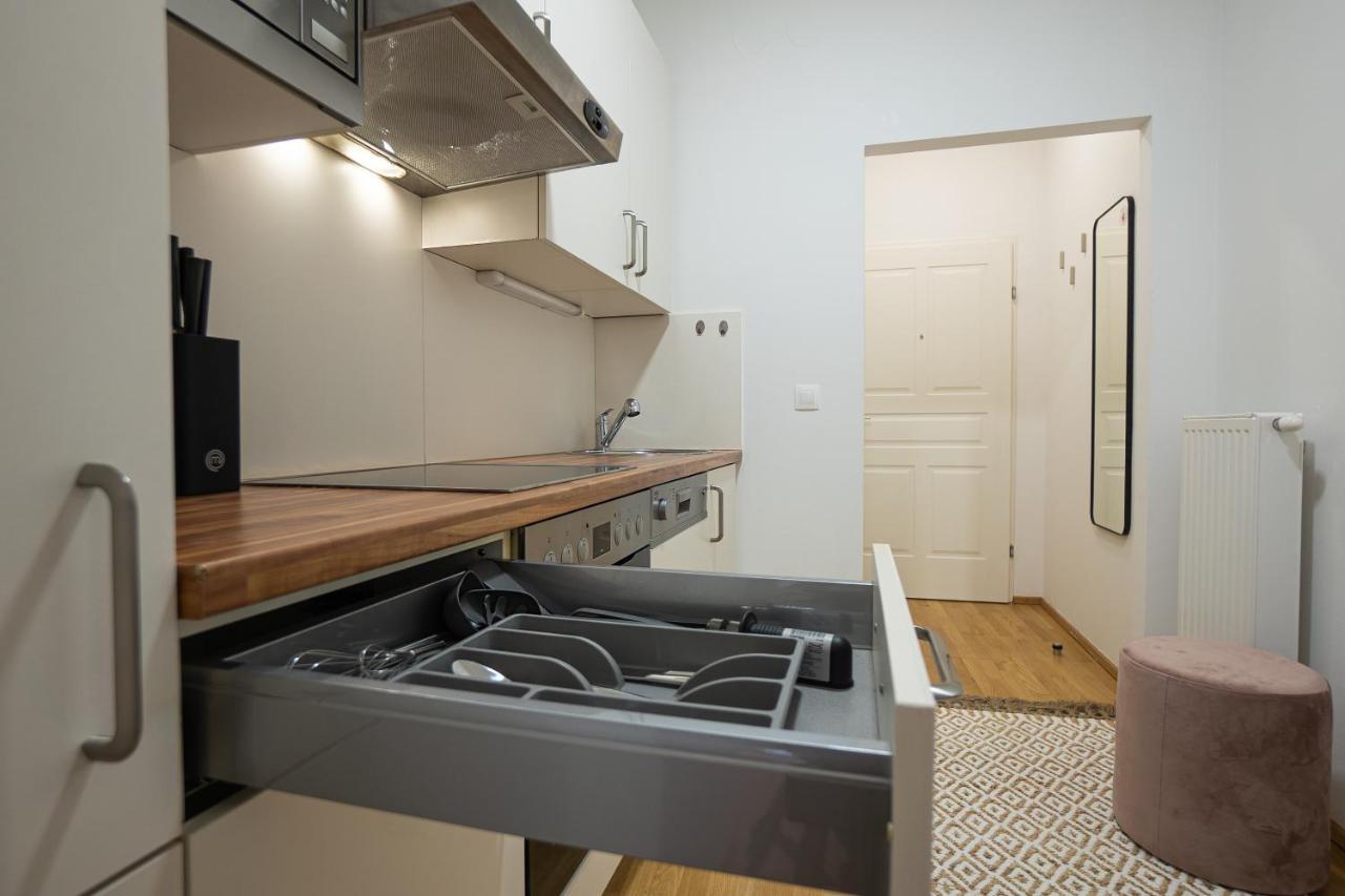 Apartamento Bright 3-room With A King-size Bed
